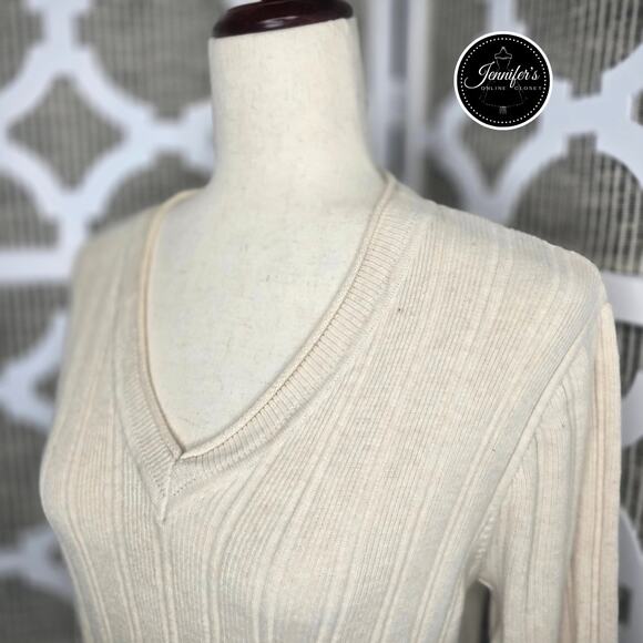 Jeanne Pierre Beige V Neck Long Sleeve Pullover Sweater Size Large - Picture 2 of 9